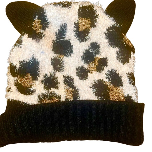 NWOT- Leopard Furry Beanie with Ears - Picture 3 of 6